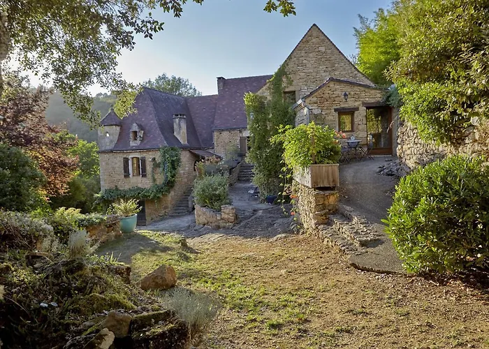Domaine De Cantegrel - Gites De Charme Et Suite Troglodyte En Perigord