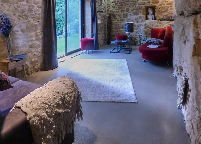 Domaine De Cantegrel - Gites De Charme Et Suite Troglodyte En Perigord