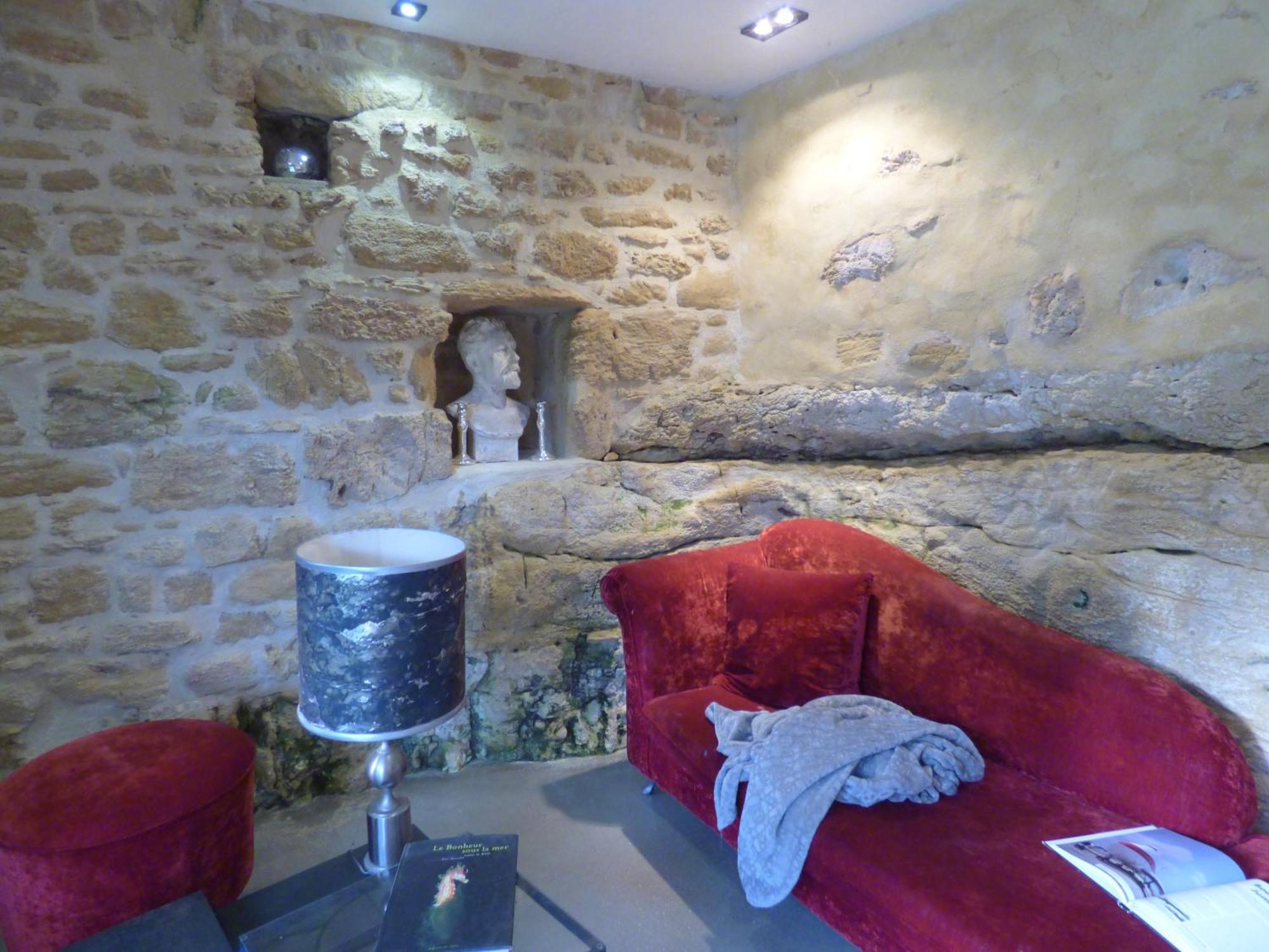 Holiday home Domaine De Cantegrel - De Charme Et Troglodyte En Perigord *